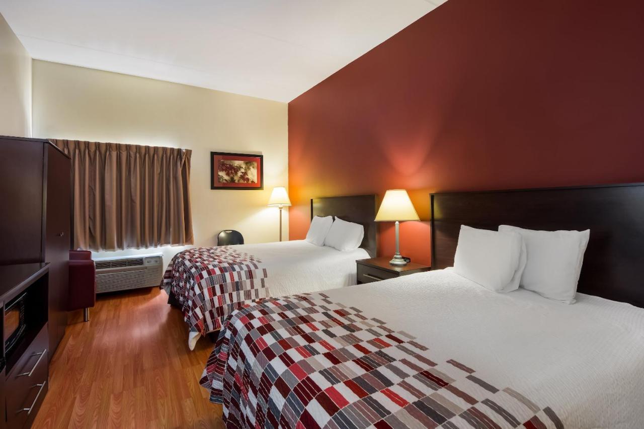 Red Roof Inn Хендерсънвил Екстериор снимка