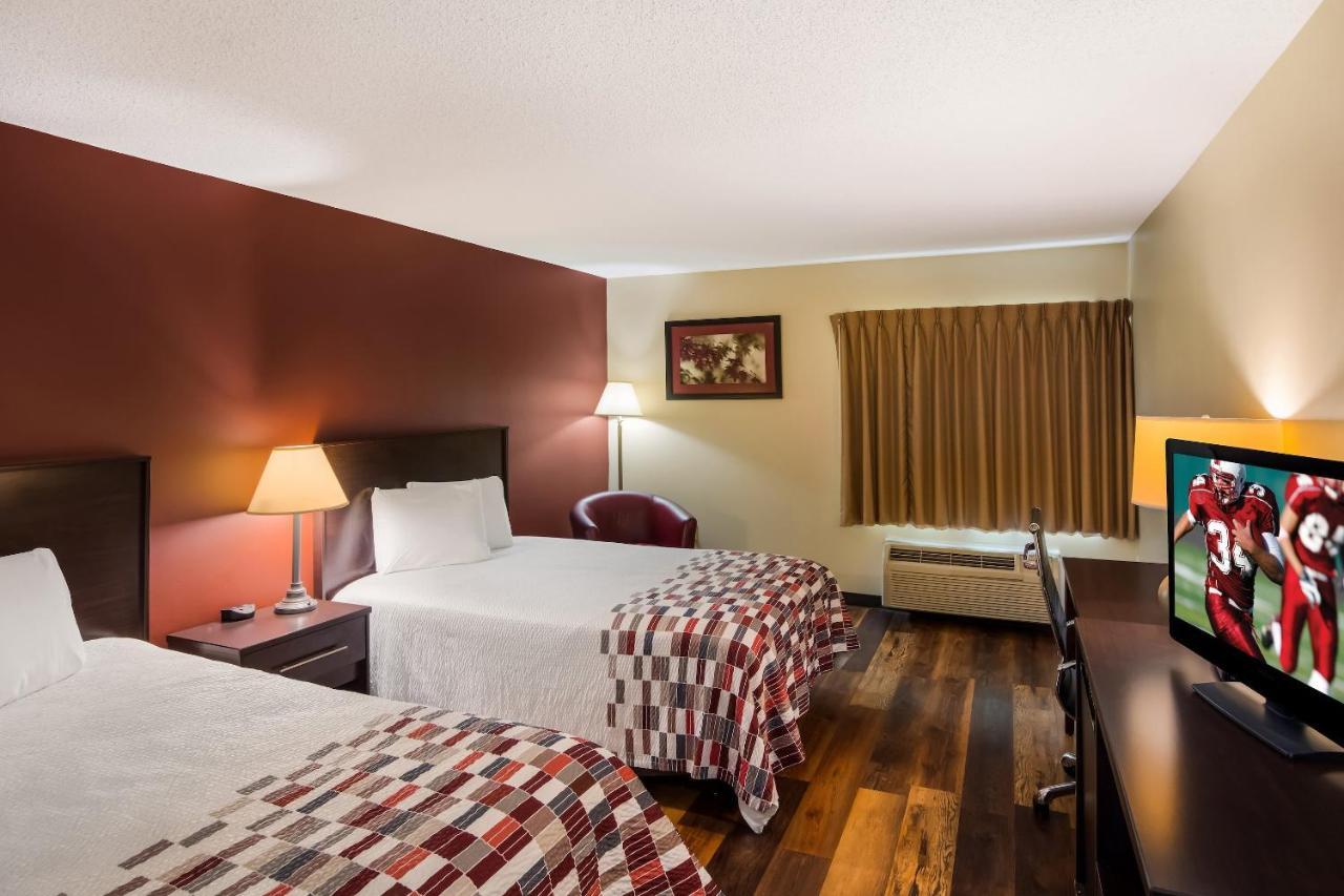 Red Roof Inn Хендерсънвил Екстериор снимка