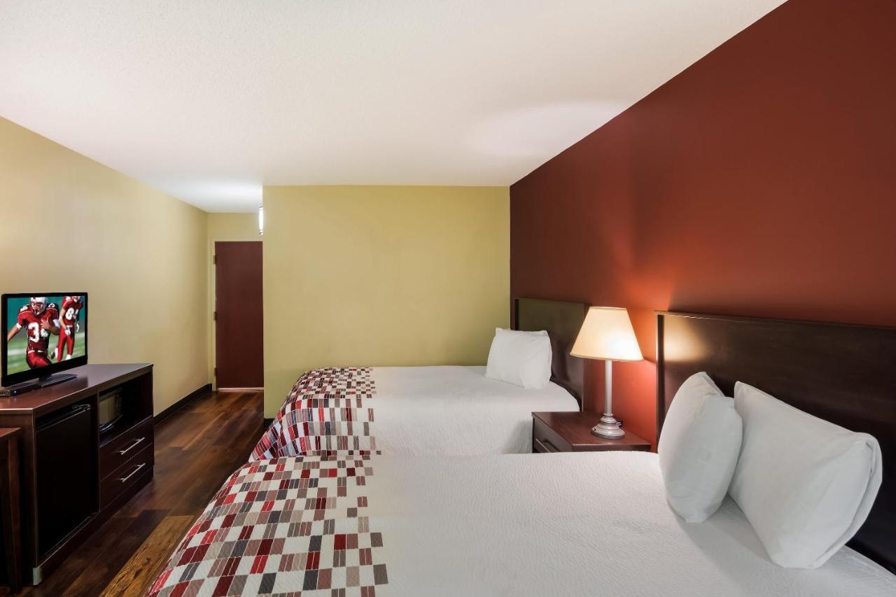 Red Roof Inn Хендерсънвил Екстериор снимка