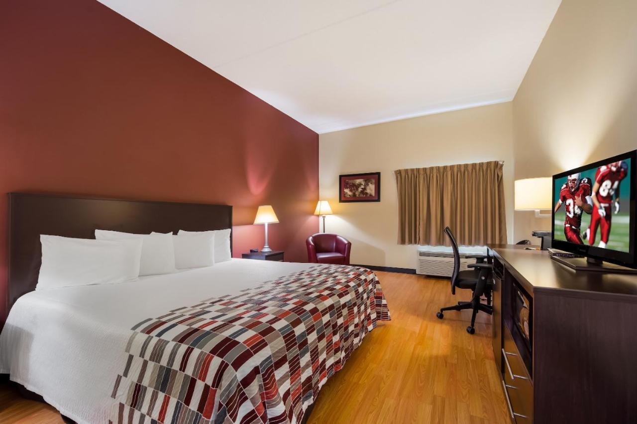 Red Roof Inn Хендерсънвил Екстериор снимка